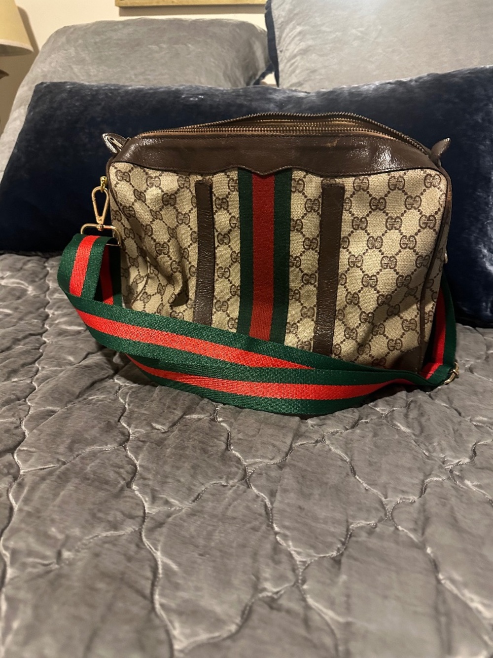 Great vintage Gucci purse